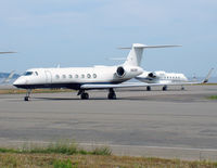 N818RF @ LFMN - Privately operated - by vickersfour