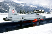 J-3068 @ LSMM - this snow in March was quite unexpected. - by Joop de Groot