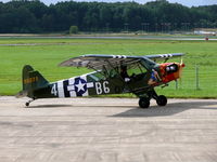 OY-ECV @ ESGP - Piper PaJ3C-65 Cub OY-ECV Thomas S. Damm painted as US Army 42-15272/B6-4 OY-ECV @ ESGP - Piper PaJ3C-65 Cub OY-ECV Thomas S. Damm painted as US Army 42-15272/B6-4