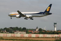 VT-JEA @ EBBR - Descending to RWY 25L