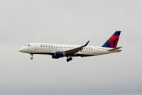 N616CZ @ YVR - Landing at YVR