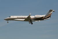 HB-JGS @ EBBR - Descending to RWY 25L - by Daniel Vanderauwera