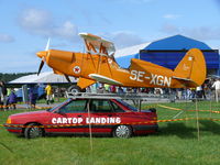 SE-XGN @ ESGP - EAA P2 Biplane SE-XGN Car Top Landings SE-XGN @ ESGP - EAA P2 Biplane SE-XGN Car Top Landings