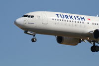 TC-JGL @ EBBR - Arrival of flight TK1937 to RWY 25L  (w/o Izmir Expo sticker)