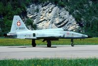 J-3037 @ LSMM - In the first years in servive the Tigers still had the original black nose. In the nineties these were replaced by the current grey ones. - by Joop de Groot