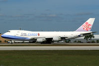 B-18717 @ MIA - visitor - by Wolfgang Zilske