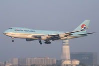 HL7403 @ LOWW - Korean Air Cargo 747-400 - by Andy Graf-VAP