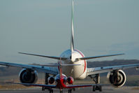 A6-EBW @ VIE - Emirates Boeing 777-300