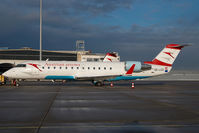 OE-LCO @ VIE - Austrian Arrows Regionaljet - by Dietmar Schreiber - VAP