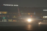 OE-LNO @ VIE - Lauda Air Boeing 737-700 - by Dietmar Schreiber - VAP