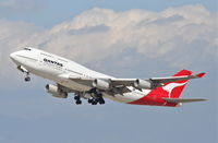 VH-OJE @ KLAX - Qantas Boeing 747-438, 25R departure KLAX. - by Mark Kalfas