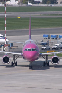 HA-LPD @ EPWA - WIZZ A320