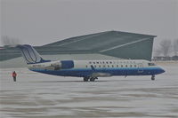 N27185 @ CID - Moving into position for de-icing during light snow