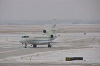N12U @ CID - Taxiing on Alpha 4 to Landmark