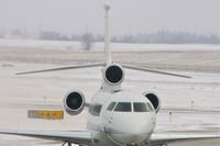 N12U @ CID - Taxiing on Alpha 4 to Landmark - ZOOMED IN!