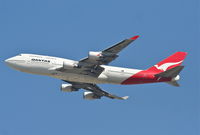 VH-OED @ KLAX - Qantas Boeing 747-4H6, 24L departure KLAX. - by Mark Kalfas