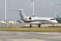 N154C @ EBBR - Parked on G.A. apron - by Daniel Vanderauwera