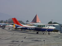 N7571T @ CCB - Parked - by Helicopterfriend