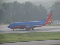 N712SW @ KCMH - The day started out pretty foggy