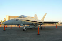 163750 @ EFD - U.S. Navy F/A-18C at the 2009 Wings Over Houston Airshow