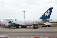 ZK-NBW @ EGLL -  - by Tomas Milosch