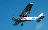 N436SP @ S50 - on final - by Wolf Kotenberg