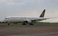 9V-SRE @ WADD - Singapore Airlines - by Lutomo Edy Permono
