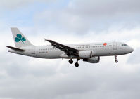 EI-CZW @ EIDW - Aer Lingus - by vickersfour