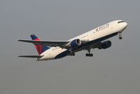 N199DN @ EBBR - Flight DL125 is taking off from RWY 07R - by Daniel Vanderauwera