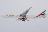 A6-ECU @ VIE - Emirates Boeing 777-31H(ER)