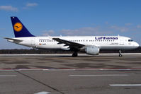 D-AIPL @ CGN - visitor - by Wolfgang Zilske