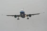 N417UA @ KLAX - United Airlines Airbus A320-232, N417UA 25L approach KLAX. - by Mark Kalfas