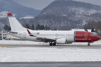 LN-KKX @ LOWS - Norwegian 737-300 - by Andy Graf-VAP
