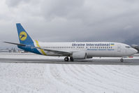 UR-GAO @ LOWS - Ukraine International 737-400 - by Andy Graf-VAP