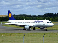 D-AIQW @ EGPH - Lufthansa A320 At EDI - by Mike stanners
