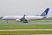 N48127 @ EGCC - Continental - by Artur Bado?