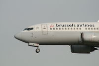 OO-LTM @ EBBR - Arrival of flight SN3732 to RWY 25L  -  now with Star Alliance