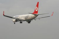 TC-JFV @ EBBR - Flight TK1937 is descending to RWY 25L