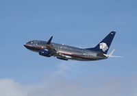 XA-VAM @ KSAN - Boeing 737-700