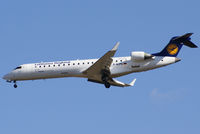 D-ACPG @ VIE - Lufthansa Regional (CityLine) Canadair Regional Jet CRJ701ER