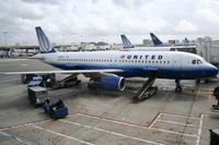 N482UA photo, click to enlarge
