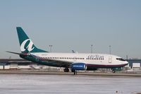 N261AT @ KMKE - Boeing 737-700 - by Mark Pasqualino