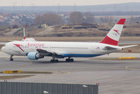 OE-LAW @ VIE - Austrian Airlines Boeing 767-3Z9(ER)