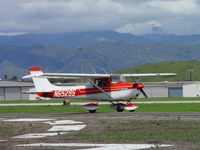 N6529S @ POC - Taxiing to runway 26L - by Helicopterfriend