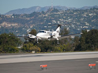 N282SJ @ KSMO - N282SJ arriving on RWY 21 - by Torsten Hoff