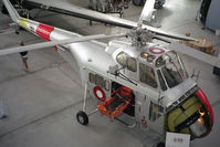 S-883 photo, click to enlarge