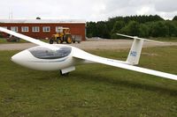G-CHXD @ X5SB - Schleicher ASW 27 at The York Gliding Centre,Sutton Bank, UK in 2008. - by Malcolm Clarke