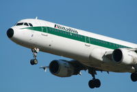 I-BIXF @ EBBR - Arrival of flight AZ156 to RWY 25L