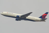 N176DN @ VIE - Delta Air Lines Boeing 767-332(ER)
