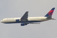 N176DN @ VIE - Delta Air Lines Boeing 767-332(ER)